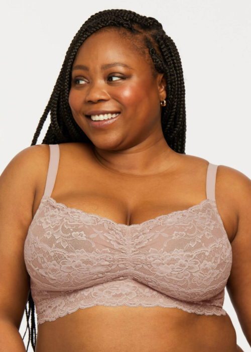 Most fuller-bust (busty) women shy away from padded (moulded) bras