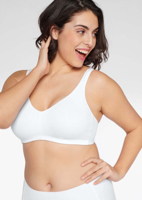 4 Common Mistakes You're Making With Your Sports Bras (and How to